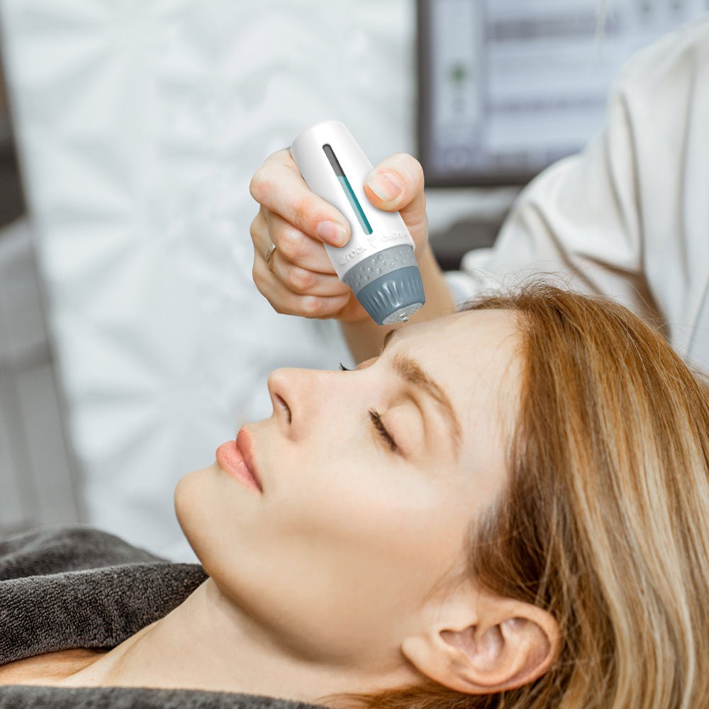 Bio Needle H24 Derma Stamp Hair with Serum Tank - MEDWHOLESALE